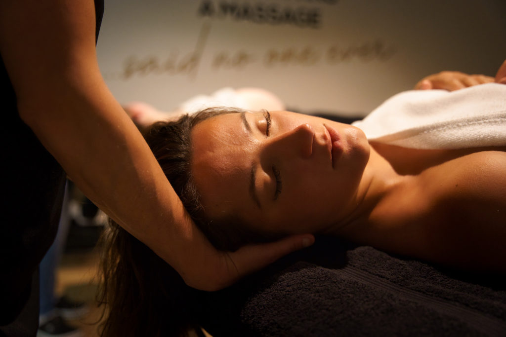 Postpartum massage Zwanger & Relax